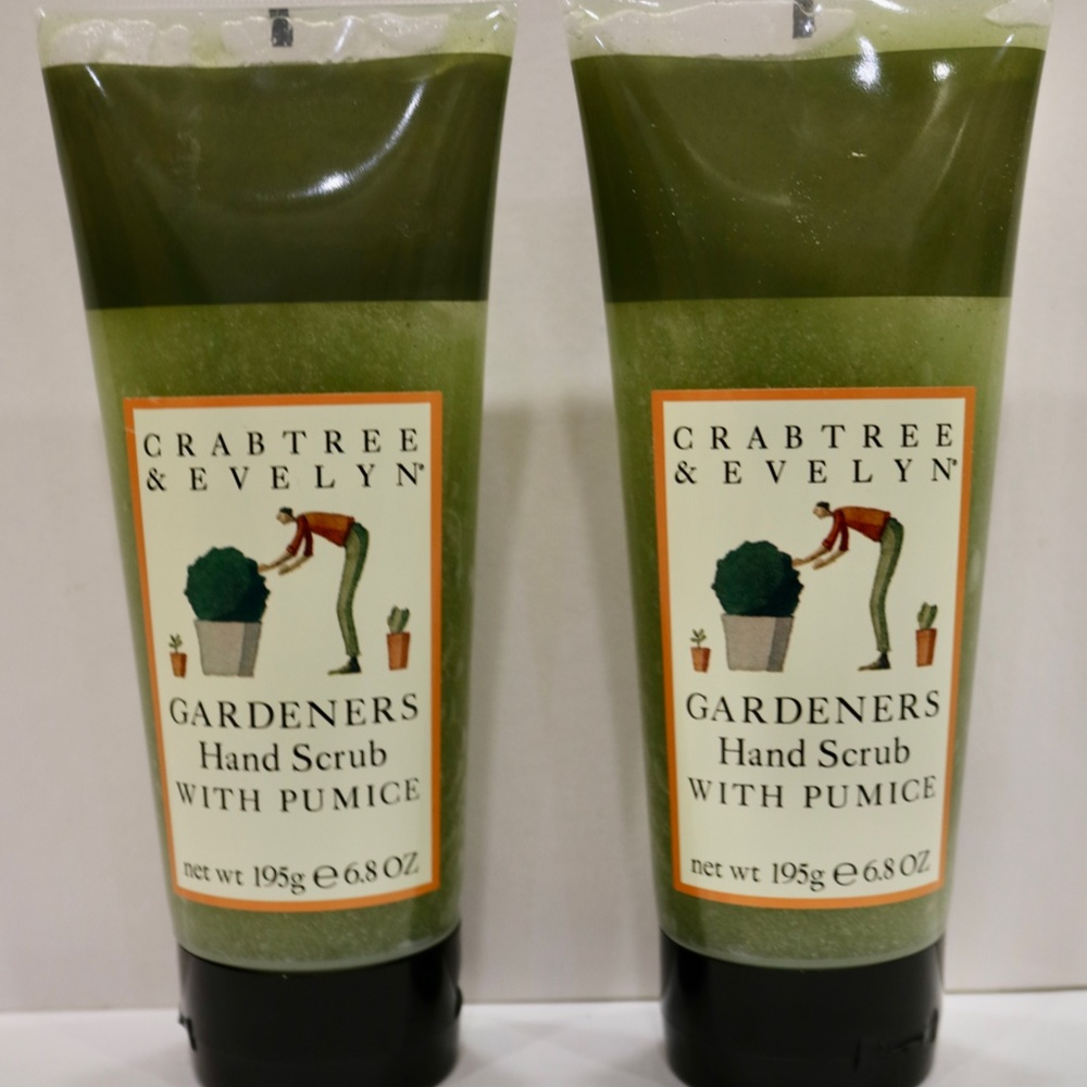 Crabtree & Evelyn Gardeners Hand Scrub with Pumice 6.8 oz -Lot of 2 New Tubes